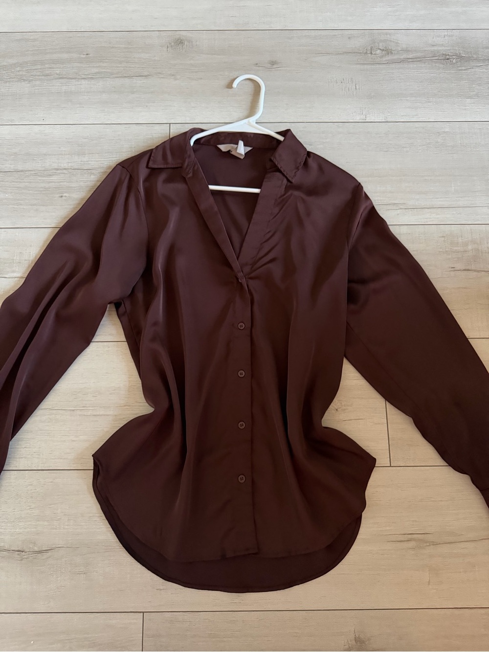 H&M brown button up blouse